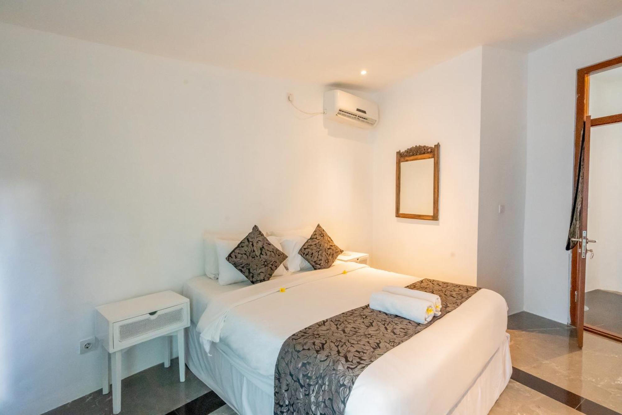 Villa Etnik Seminyak ภายนอก รูปภาพ