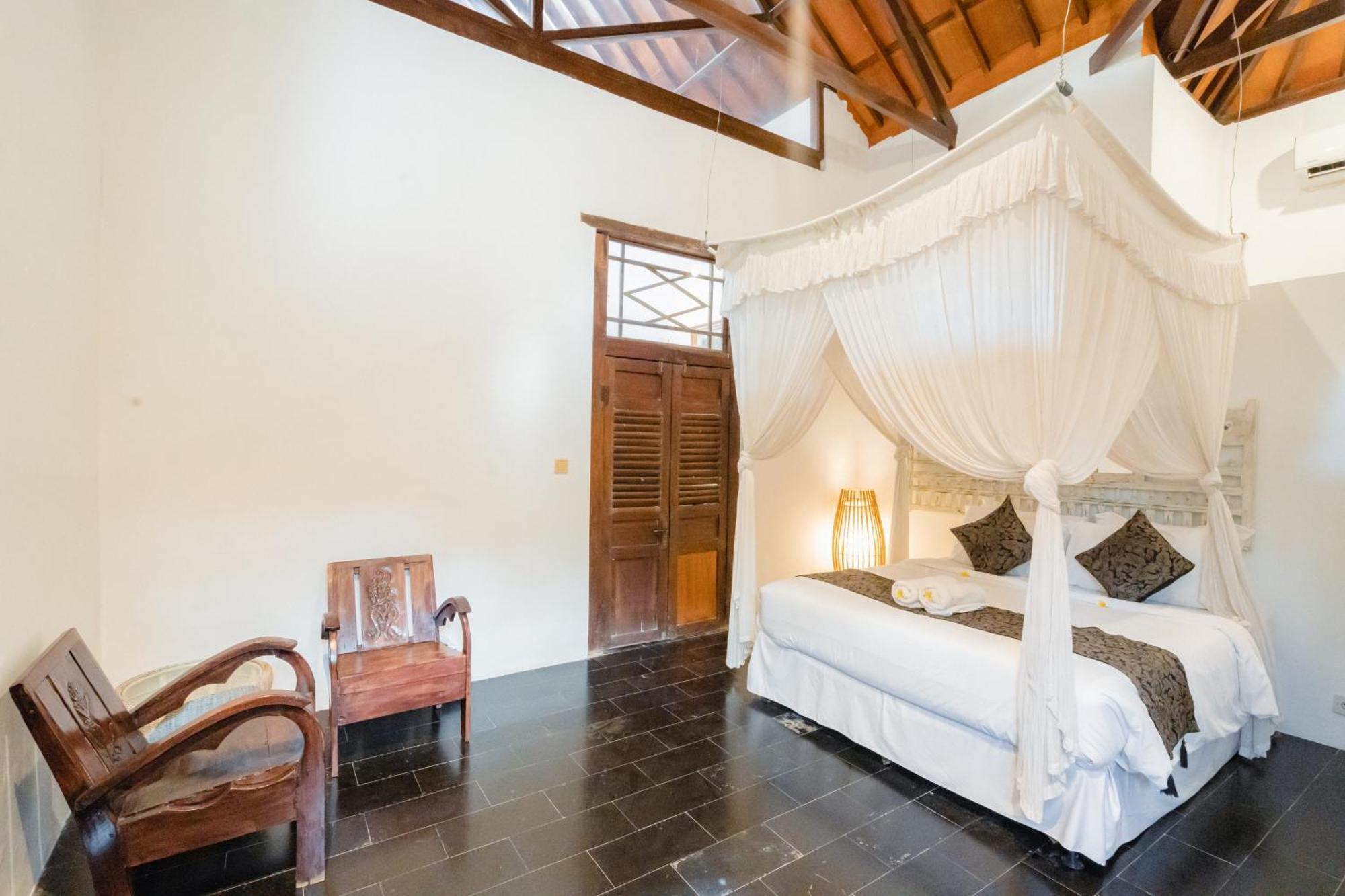 Villa Etnik Seminyak ภายนอก รูปภาพ