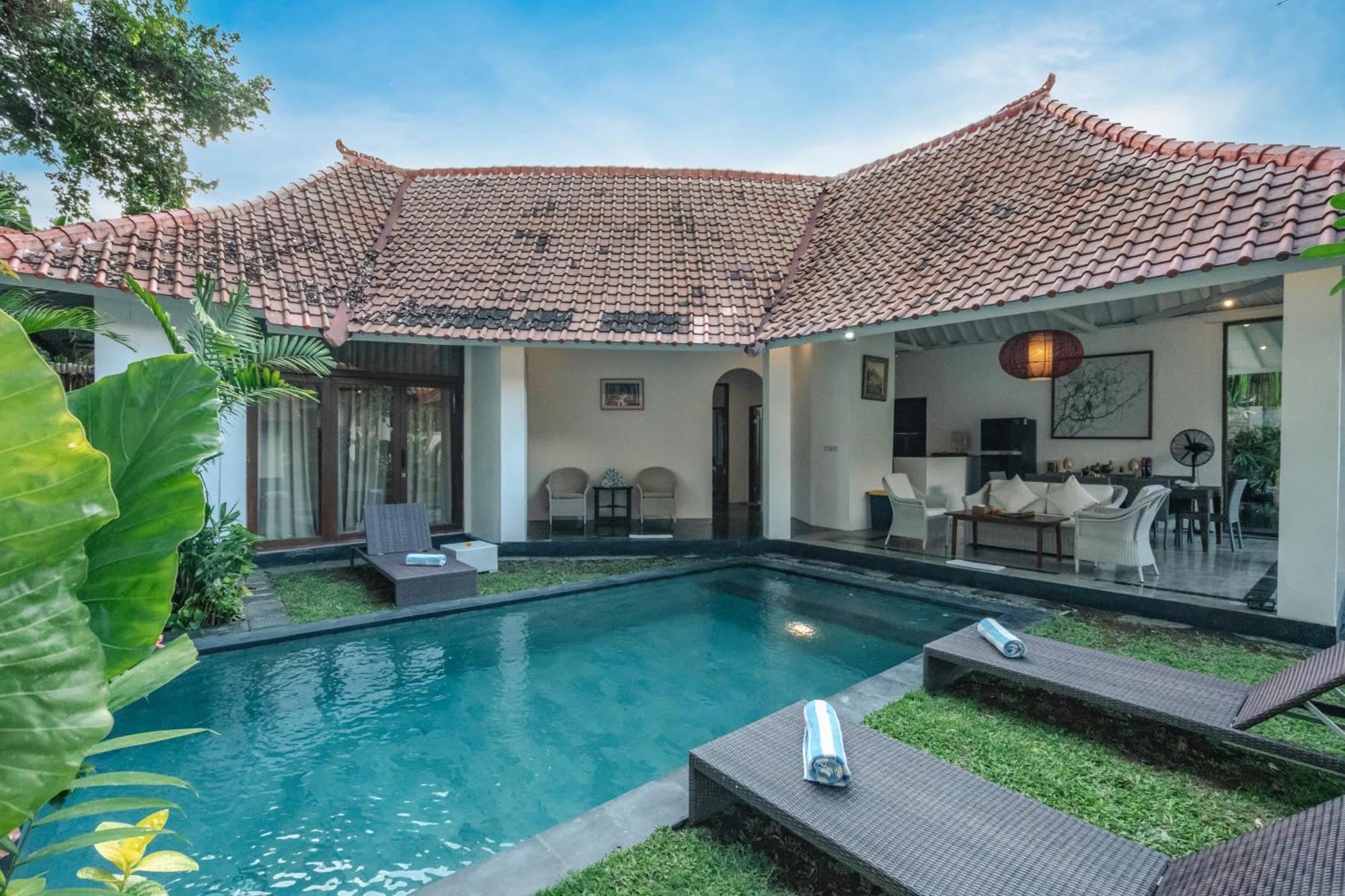 Villa Etnik Seminyak ภายนอก รูปภาพ